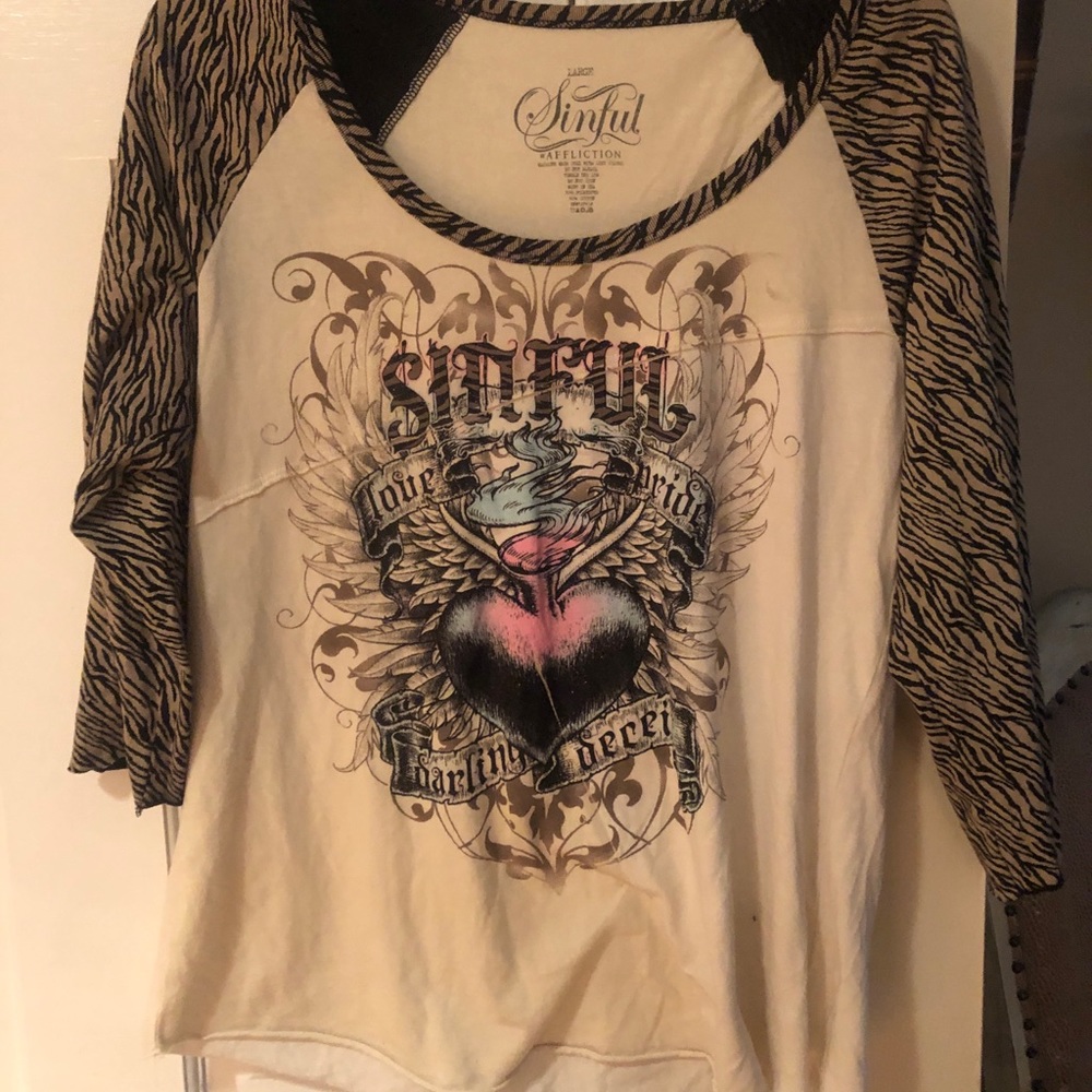 Sinful top from Buckle size L